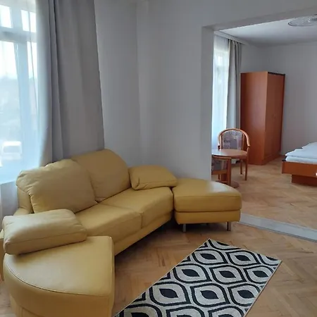 Ata Velden